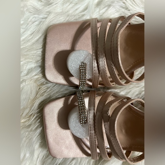 NIB Lulus Juen Light Nude Satin Rhinestone High Heel Slide Sandal -Size 11 - Picture 6 of 10